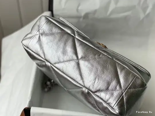 First Bag Ru BAG 19 FLAP CHANEL 0530
